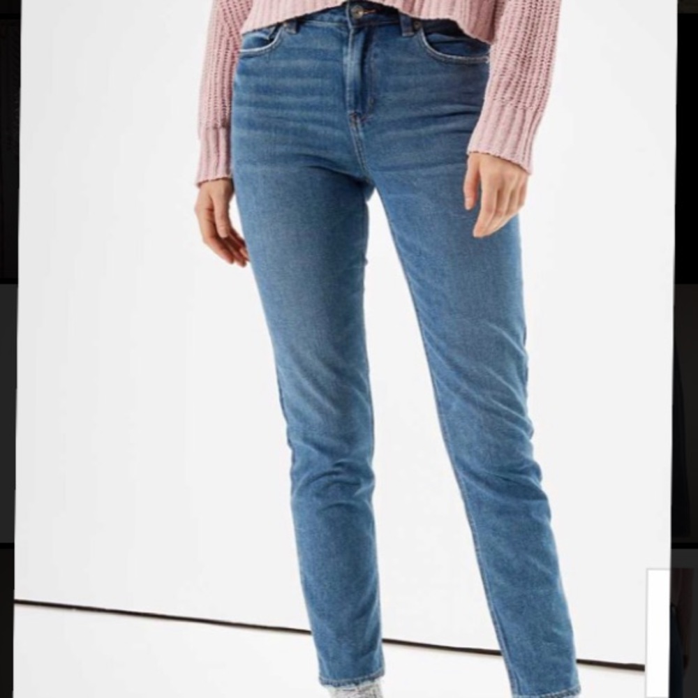 American Eagle Mom Jeans